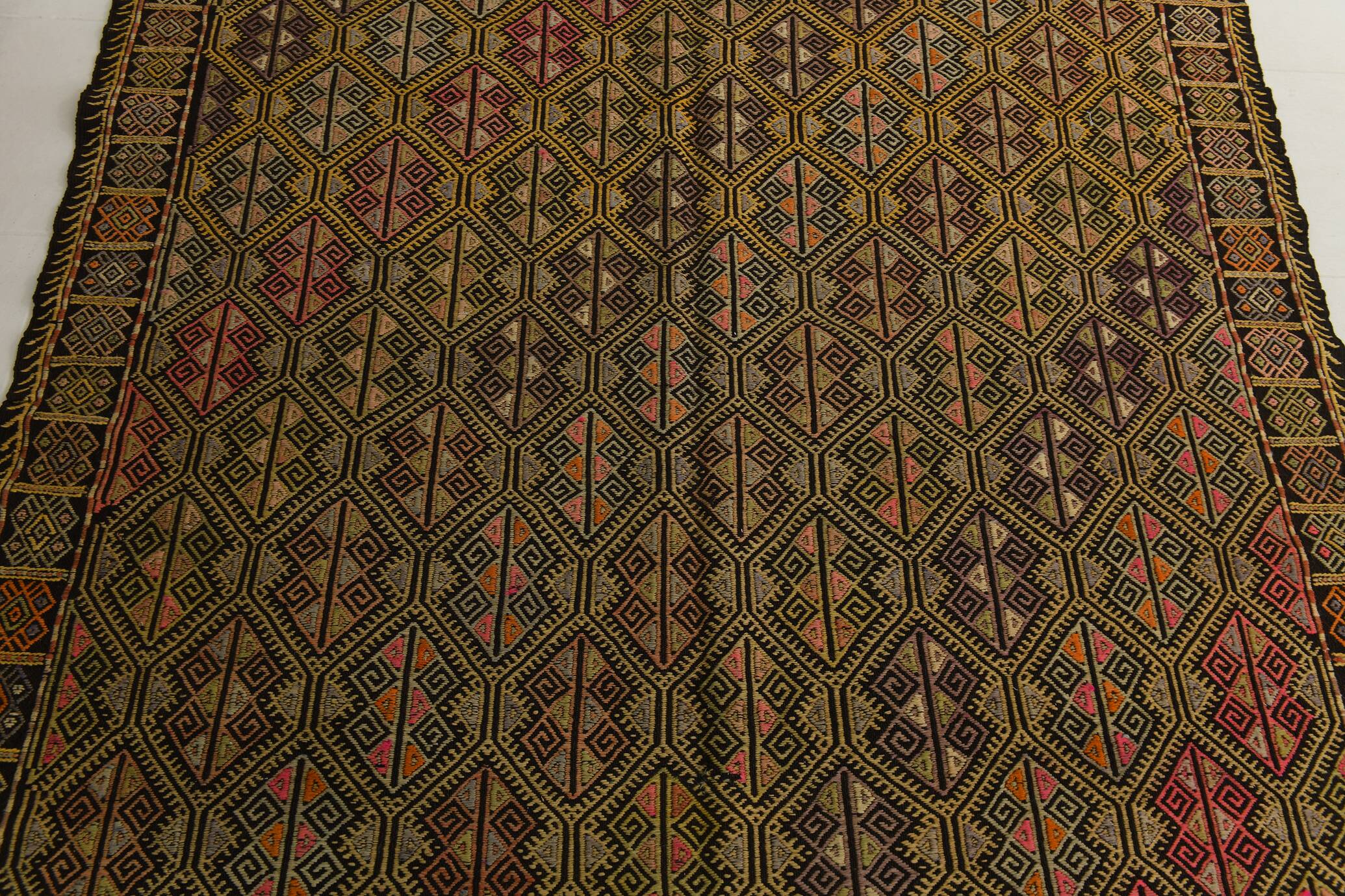 6x7 Turkish Vintage Kilim Rug, 180x207Cm