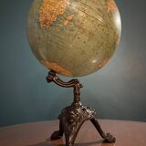 Terrestrial globe G Thomas Paris