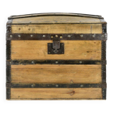 Wooden transport trunk with steel reinforcements