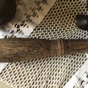 Mortier en fonte et pilon en bois