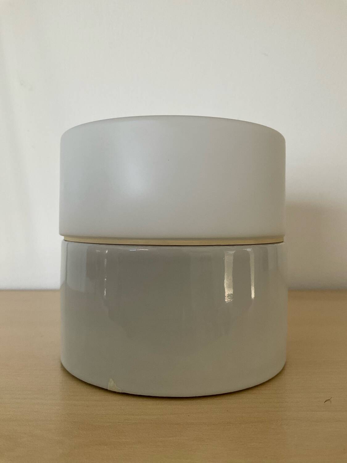 Vintage porcelain and opaline wall lamp from the 60s