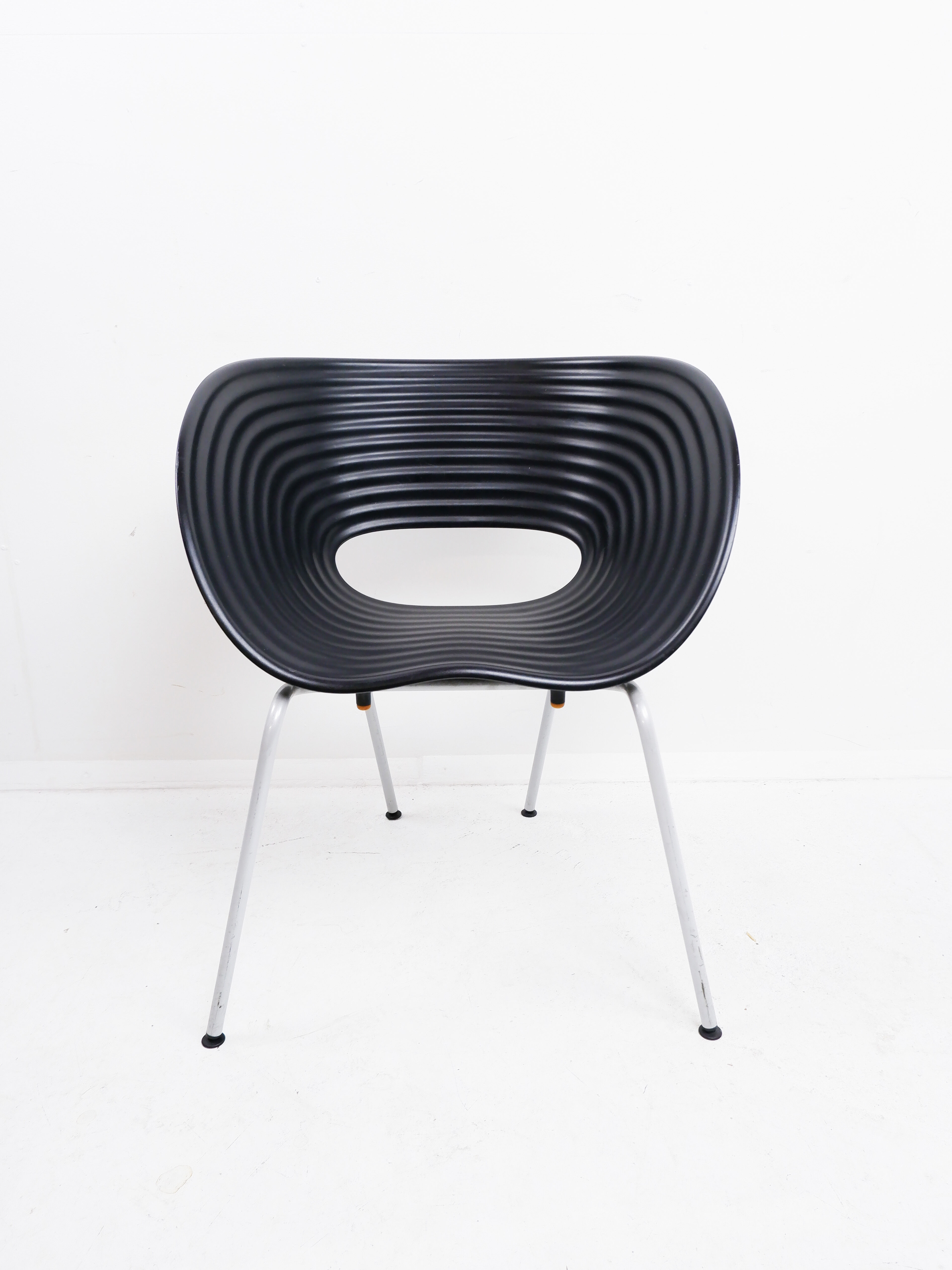 Tom Vac chair by Vitra