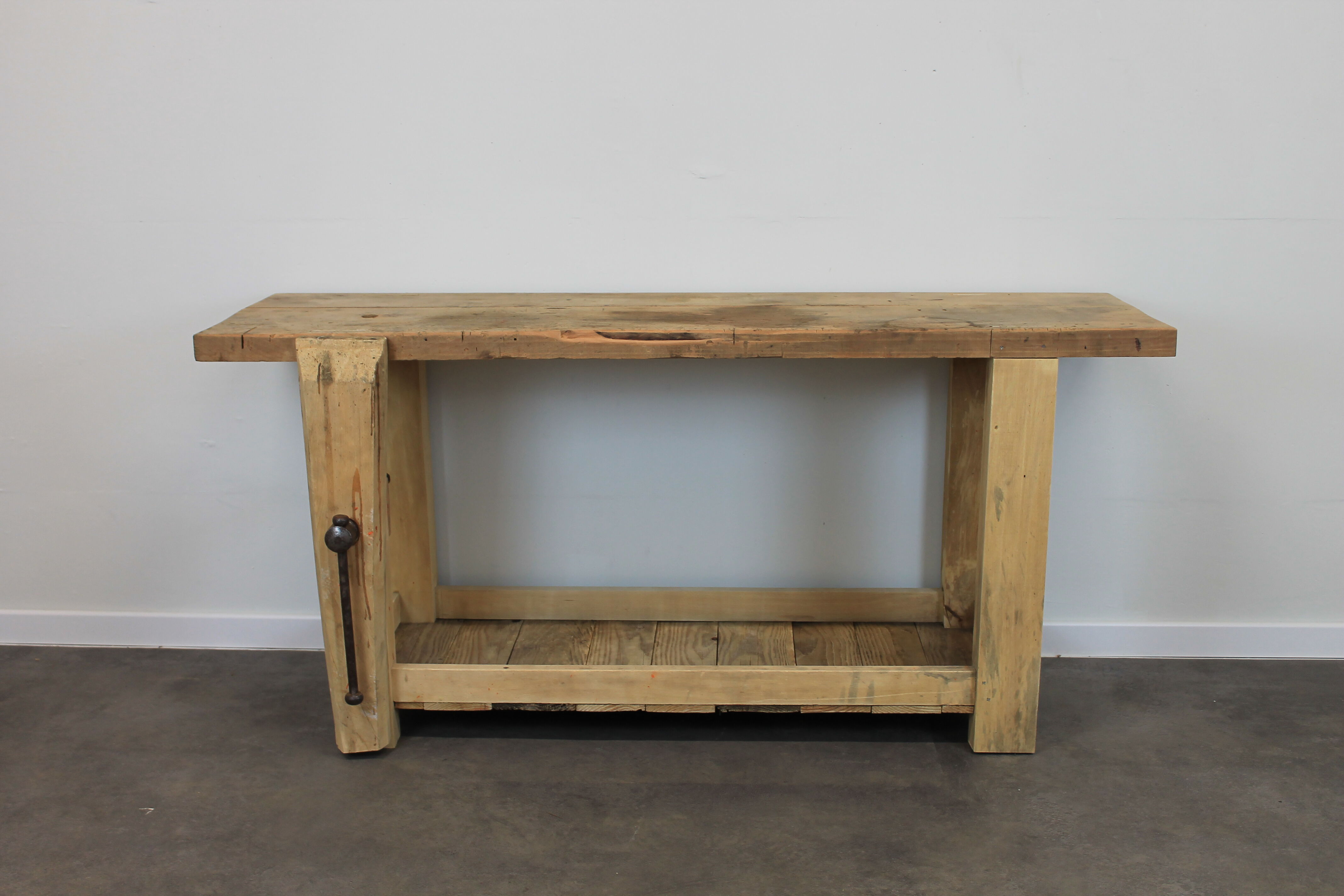 Carpenter's establishment