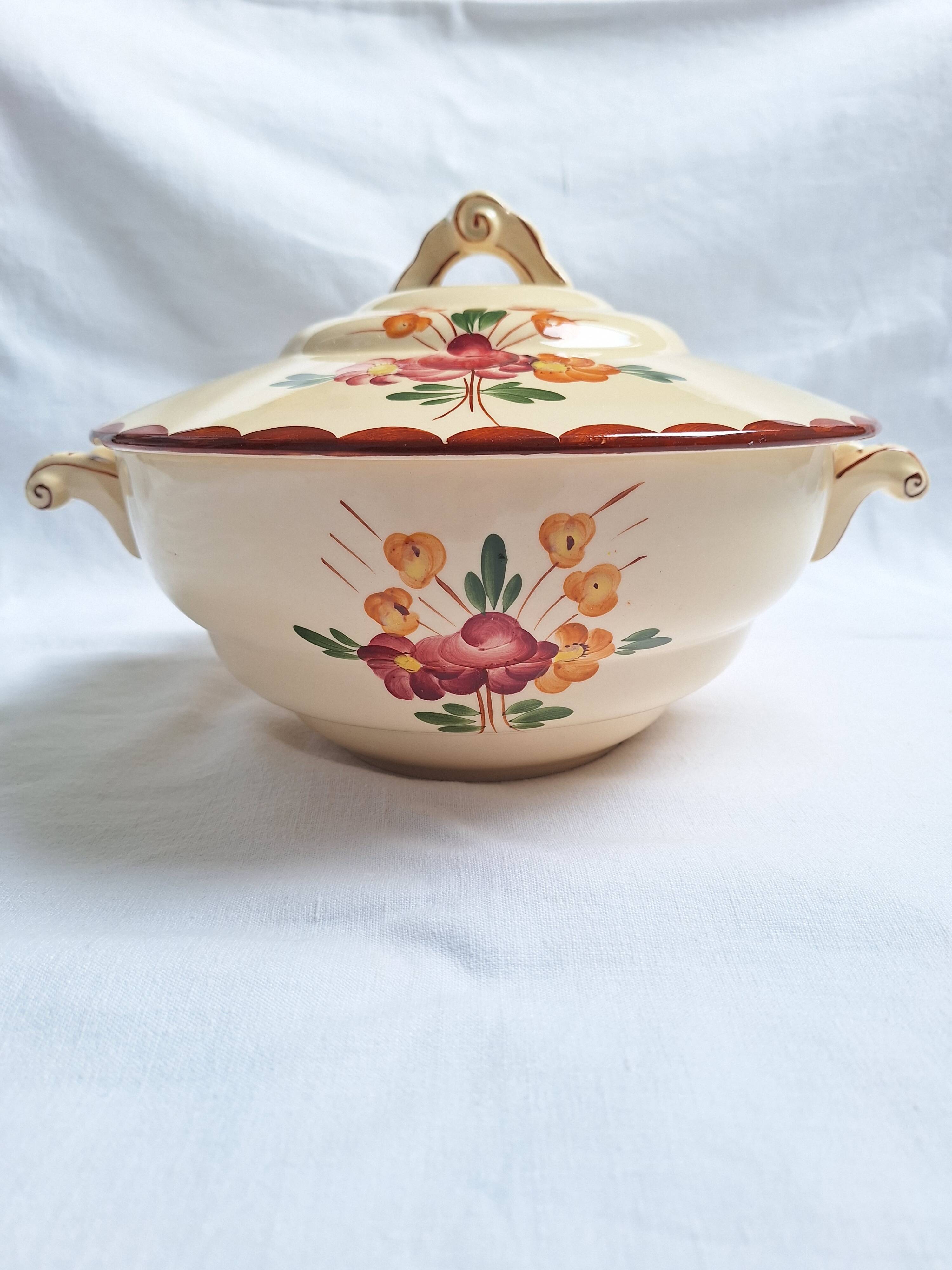 Longchamp Agen model soup tureen