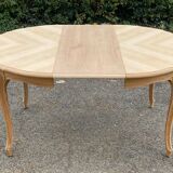 Louis XV style oval extendable round table renovated in raw wood