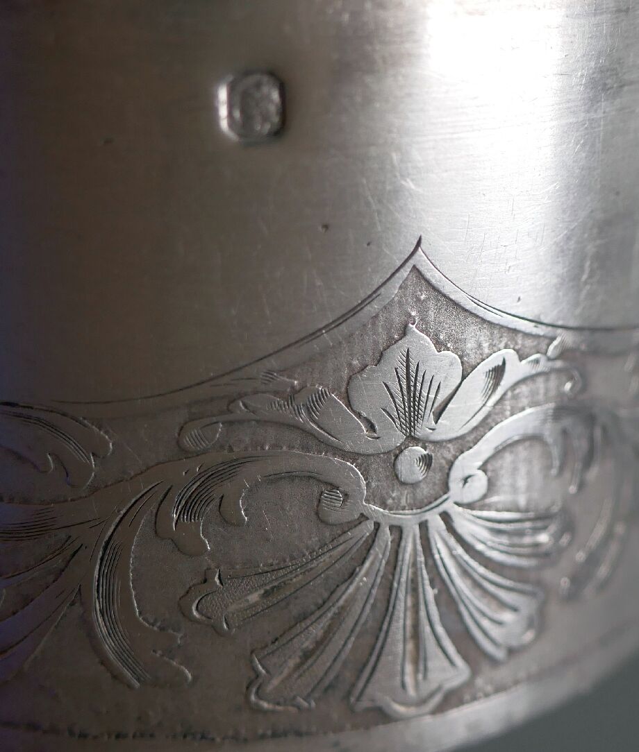 Massive silver towel round Minerva punch, Boulenger goldsmith