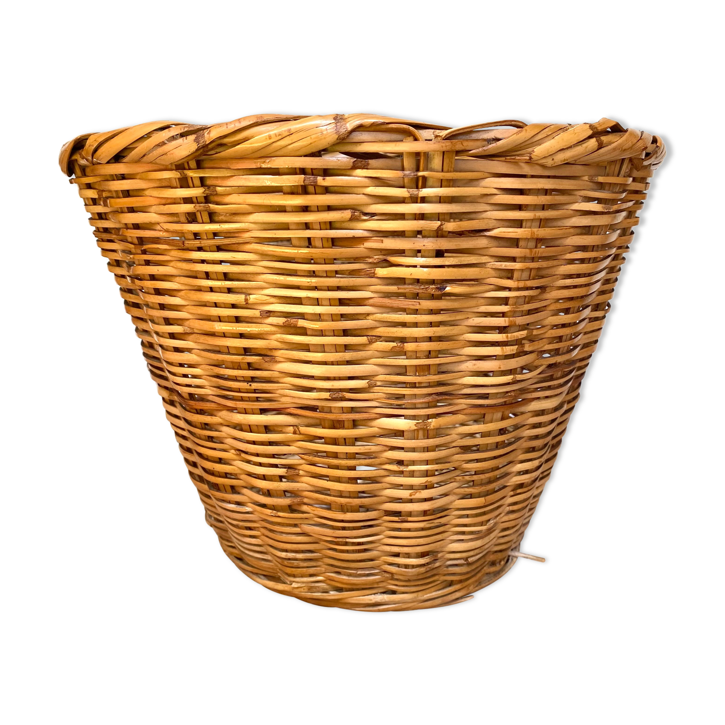 Wicker basket planter