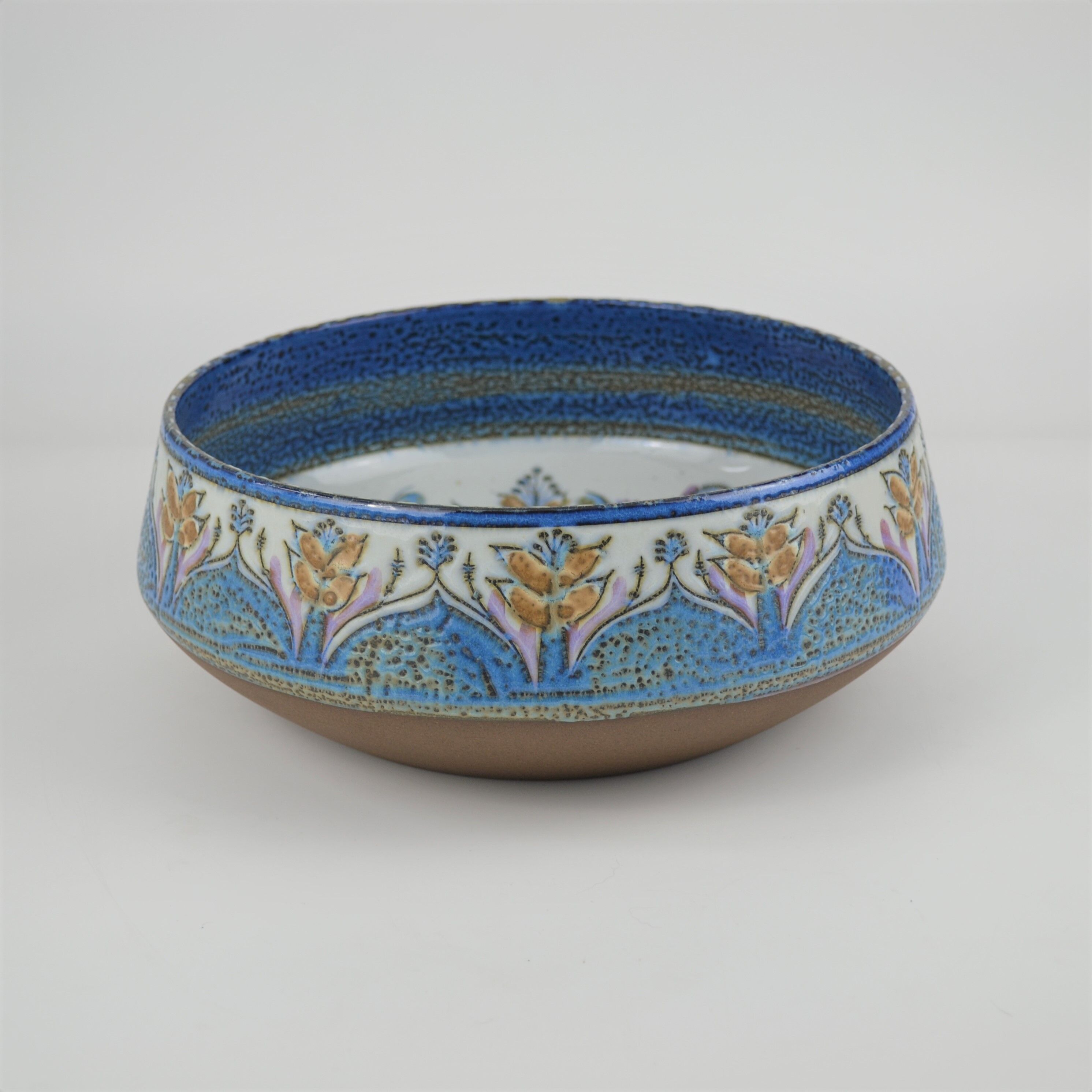 Earthenware cup series Tenera by Berte Jessen for Aluminia