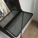 Wwall coat holder