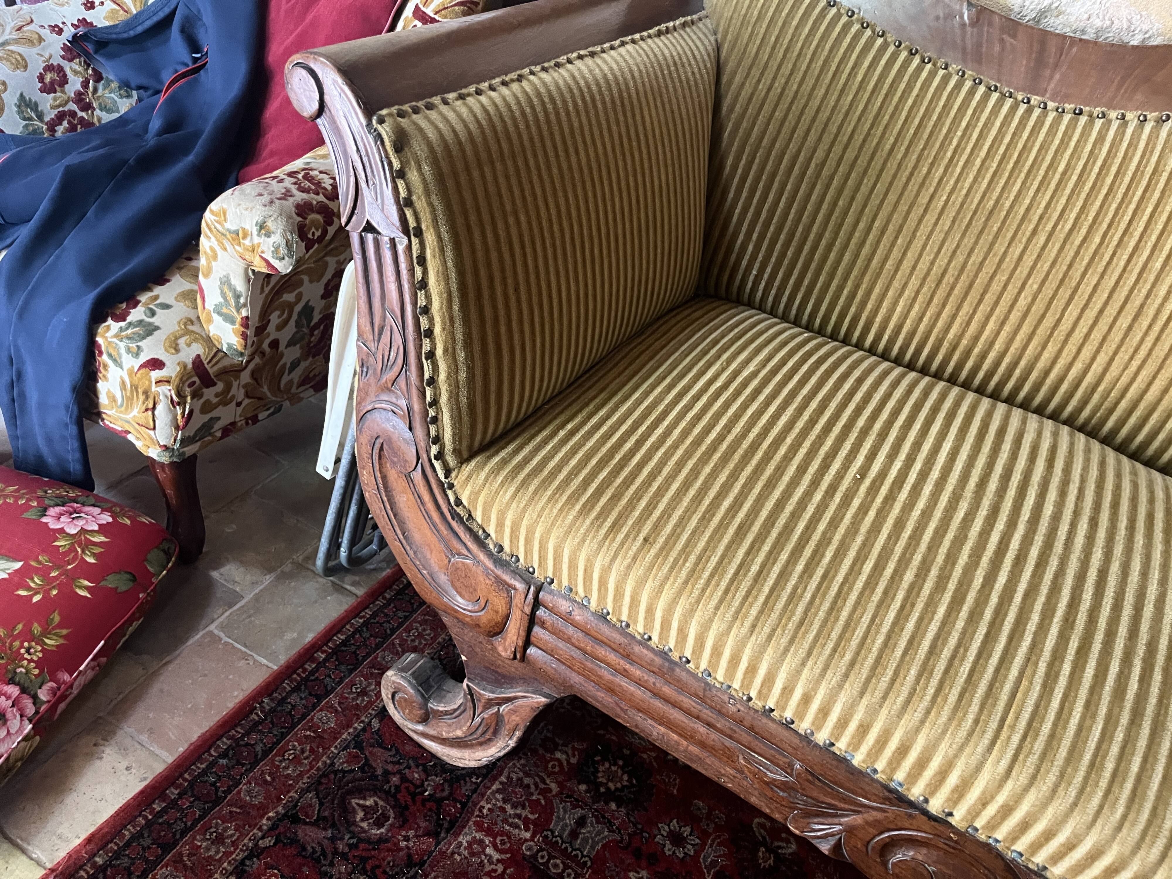 Banquette, Empire sofa