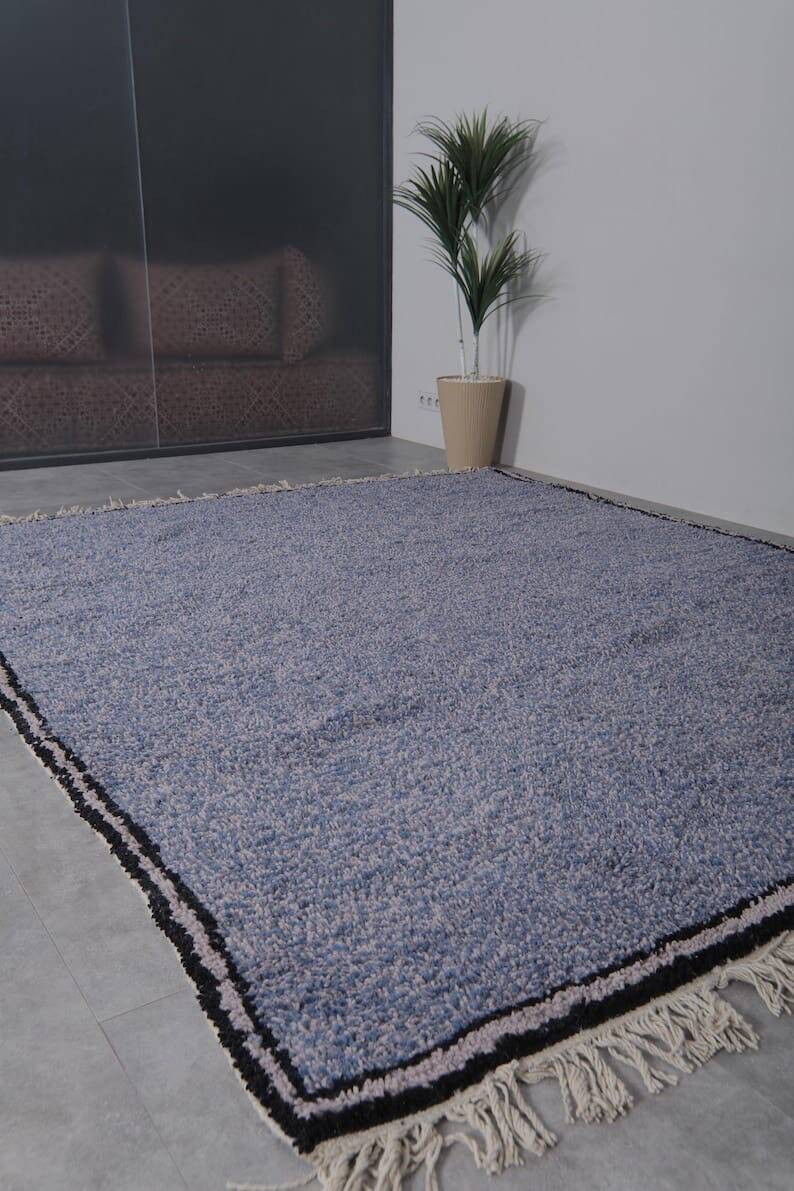 Moroccan handwoven wool rug, size 1.5/2.5 m.