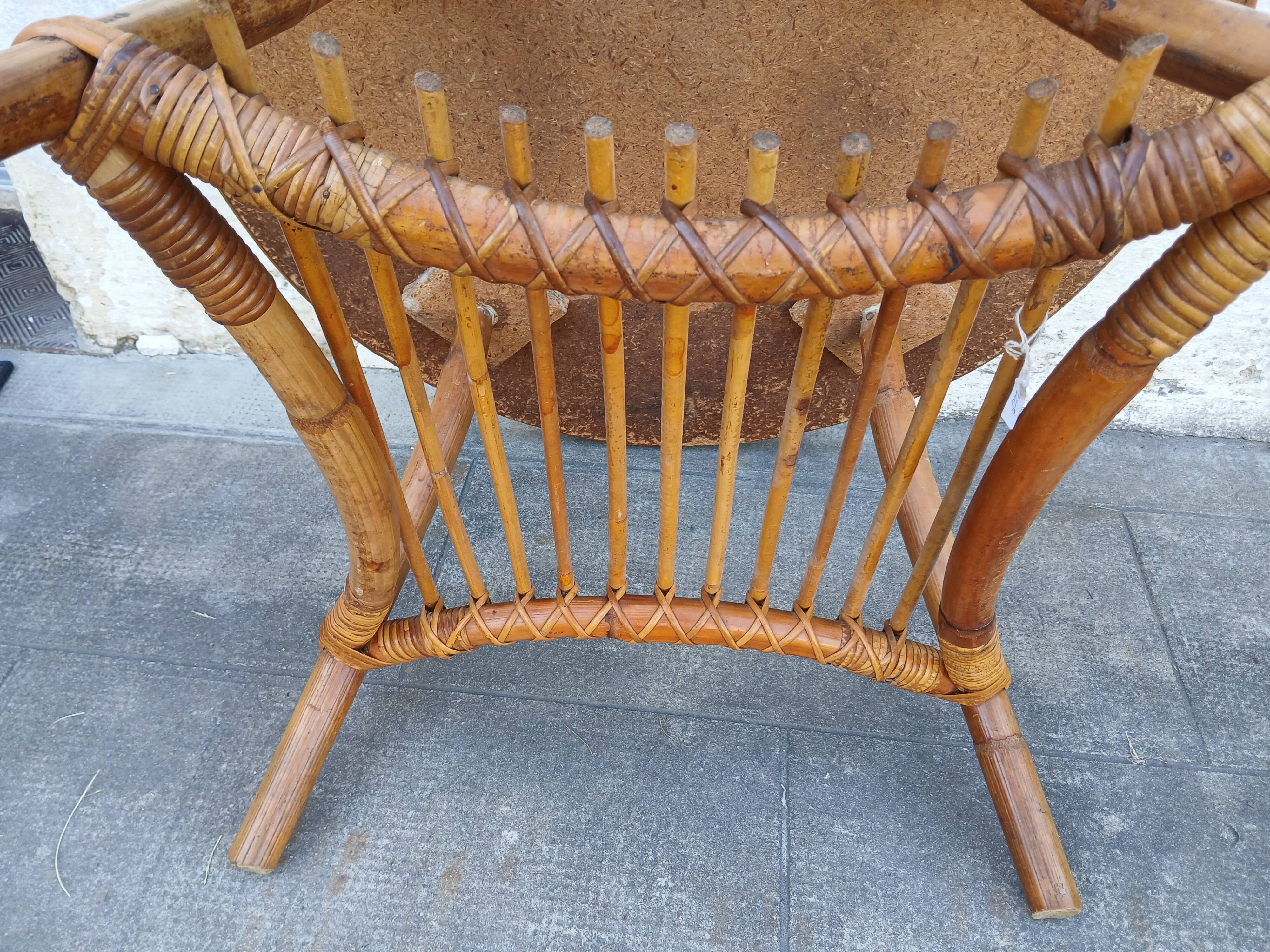 Table basse vintage en rotin belvisoti