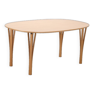 Superellipse table in beech by Piet Hein & Bruno Mathsson