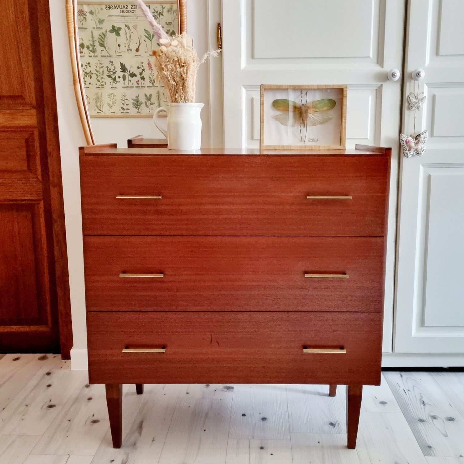 Compass feet dresser