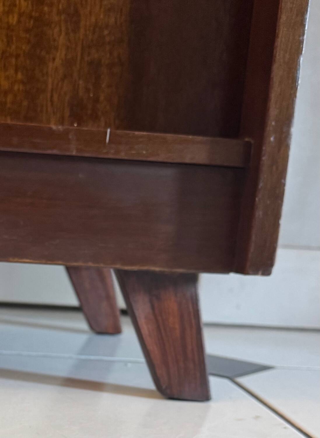 Vintage shoe cabinet with compass legs