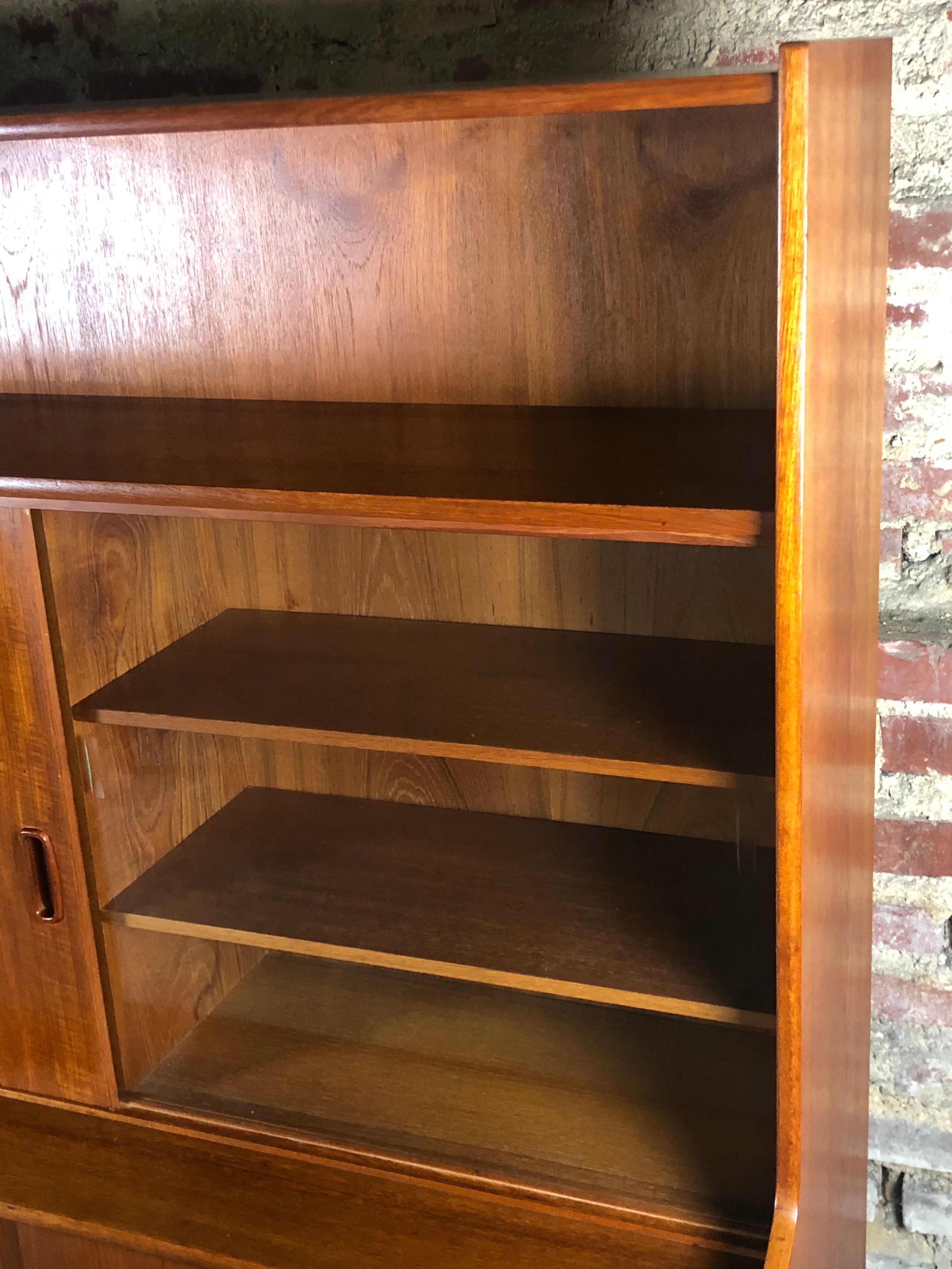 Scandinavian Mahjongg buffet distributed by Samcom 60'S