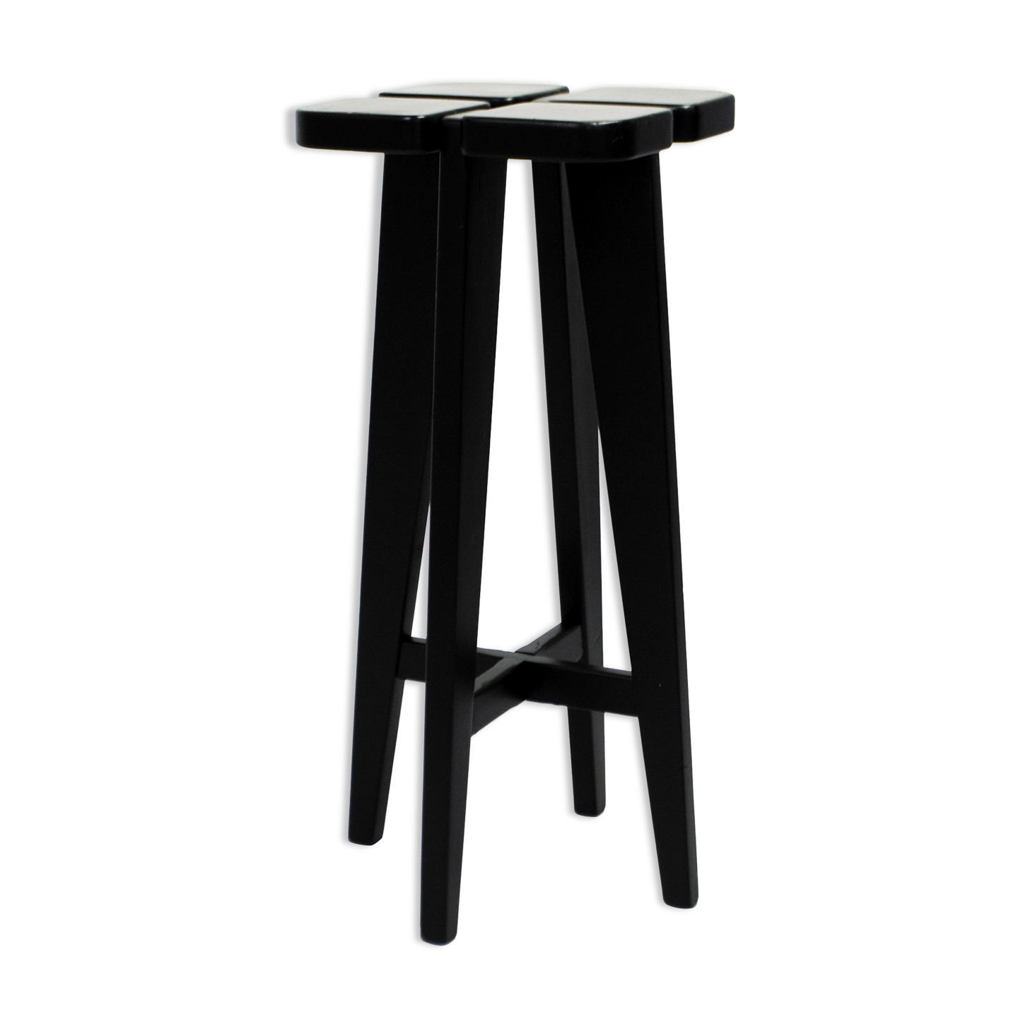Apila barstool
