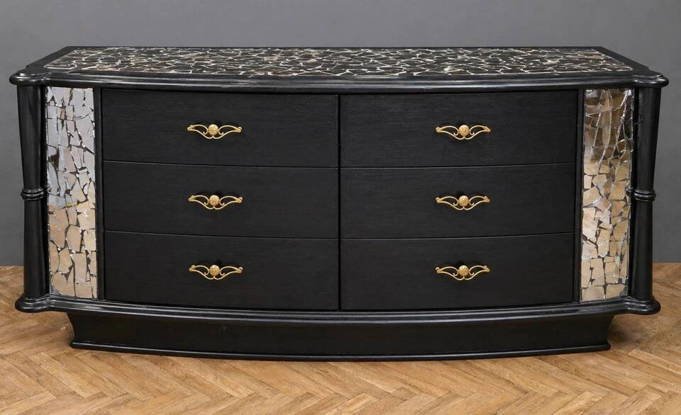 Commode époque Art Déco en bois laqué et mosaique de miroirs