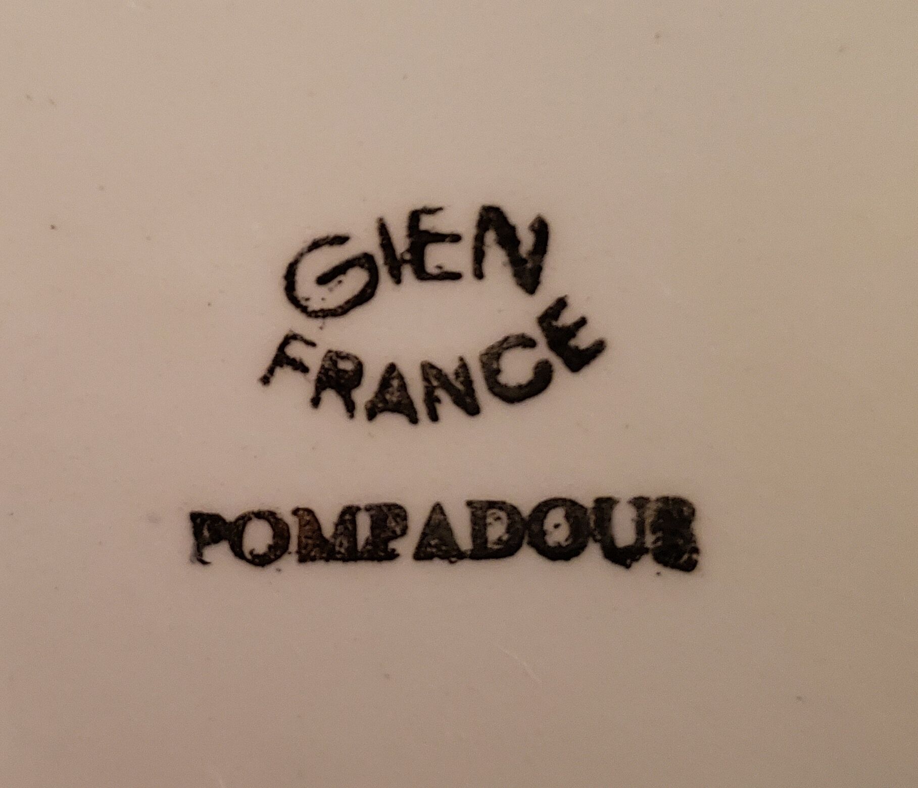 Pompadour 60's collection hollow plates