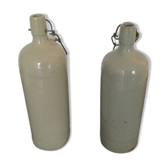 Bottles in light beige sandstone