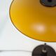 Lampe de table PH 3½-2½ avec abat-jour en métal jaune par Poul Henningsen