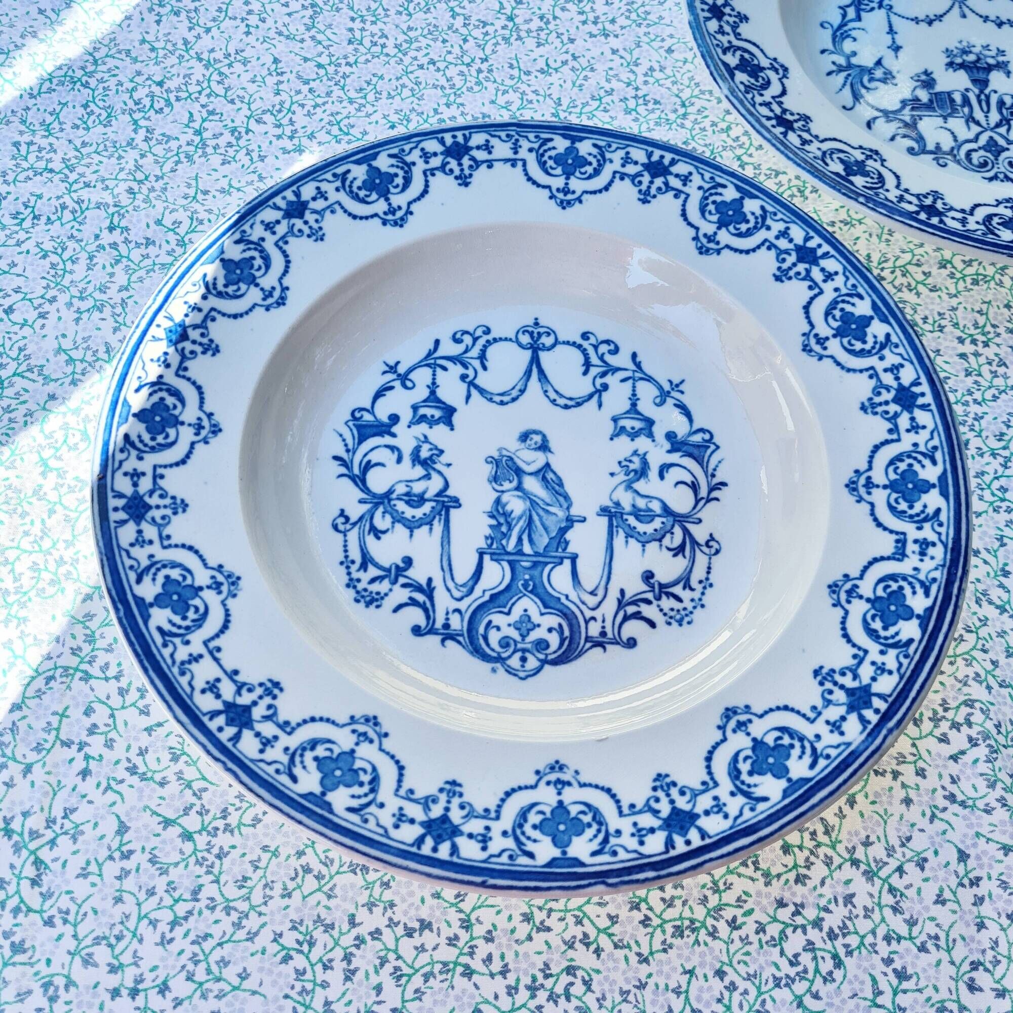 Set of 4 old hollow plates vieillard bordeaux model moustiers