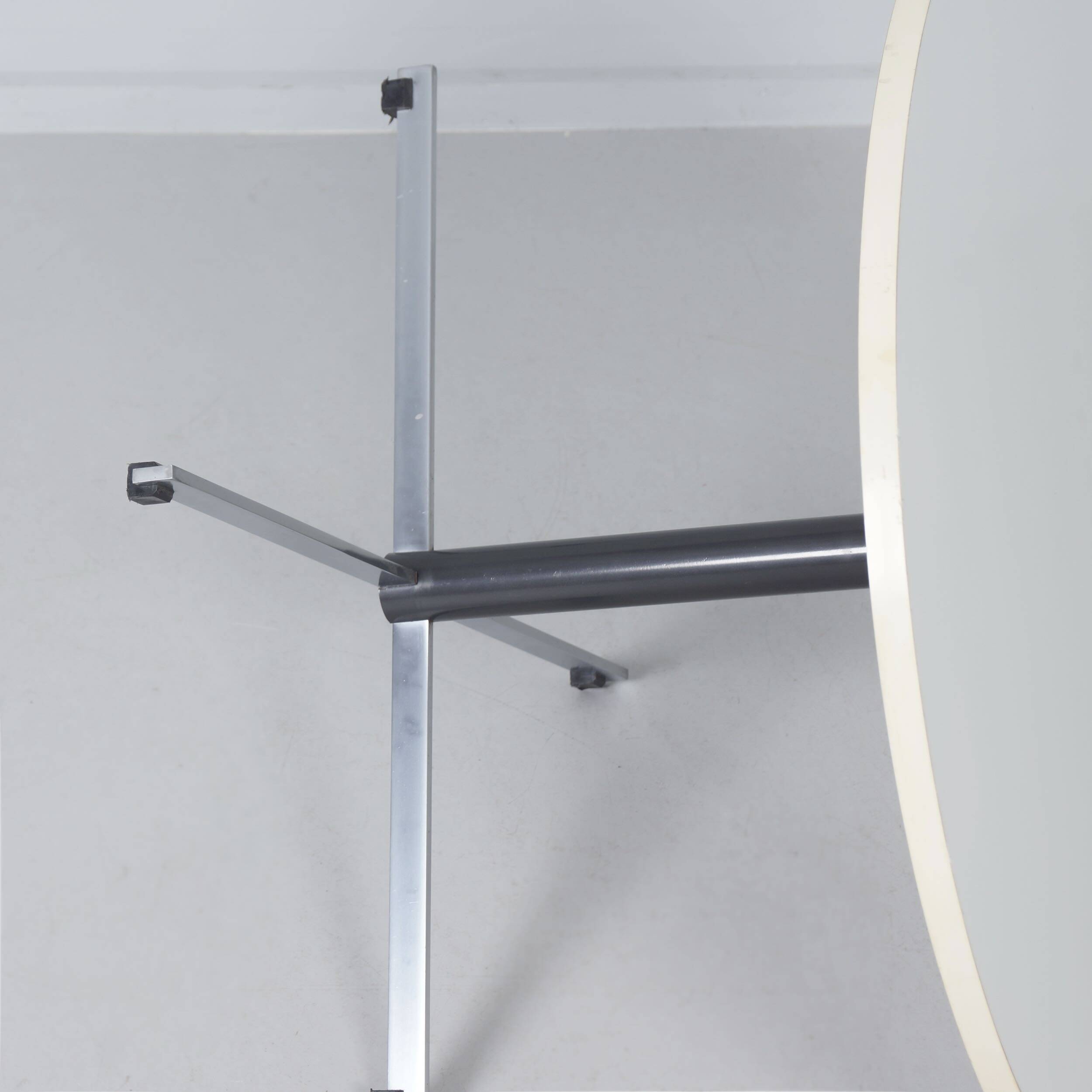 Round model 3696 coffee table by Gispen, 1970s – white melamine top and chrome base