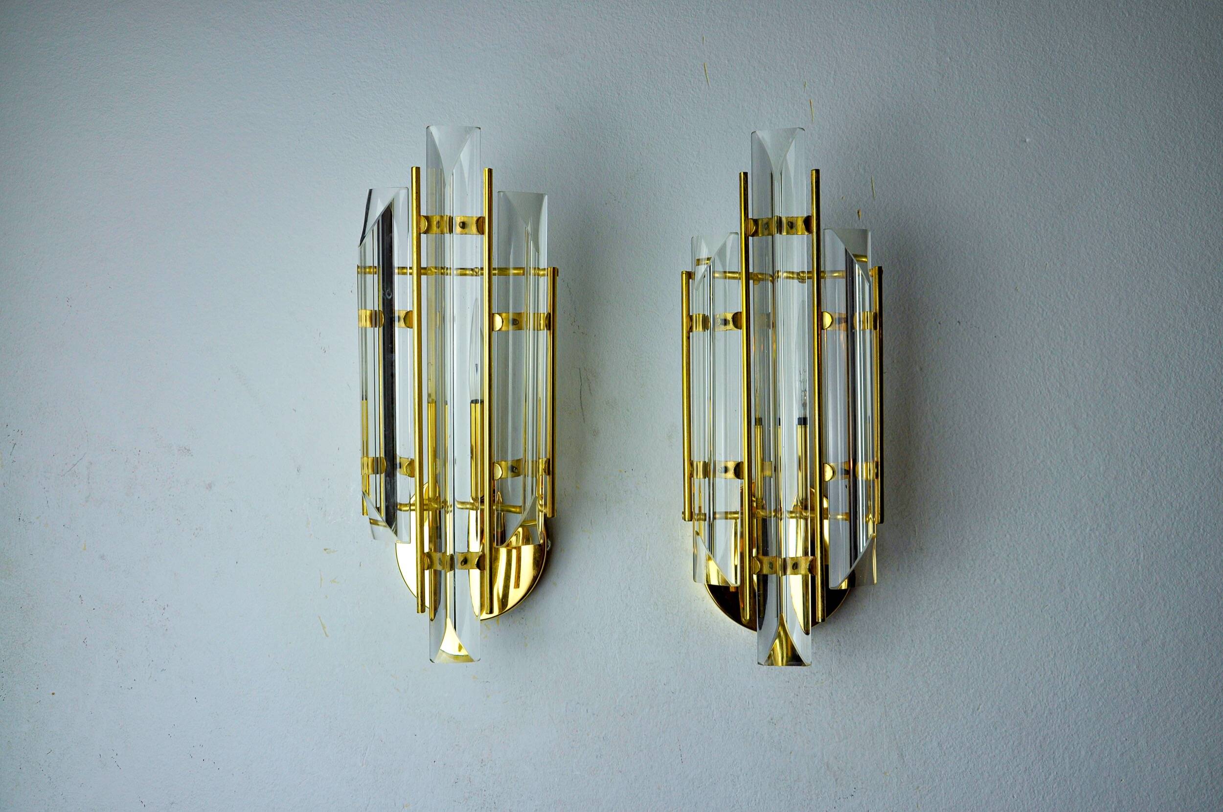 Pair of Venini wall lights, triedri glass, murano, Italy 1970