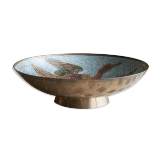 Partitioned metal cut, duck motifs