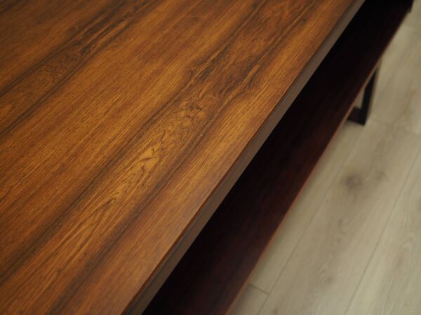 Bureau en palissandre, design danois, années 1960, designer : Torben Valeur & Henning Jensen, fabricant : Dyrlund