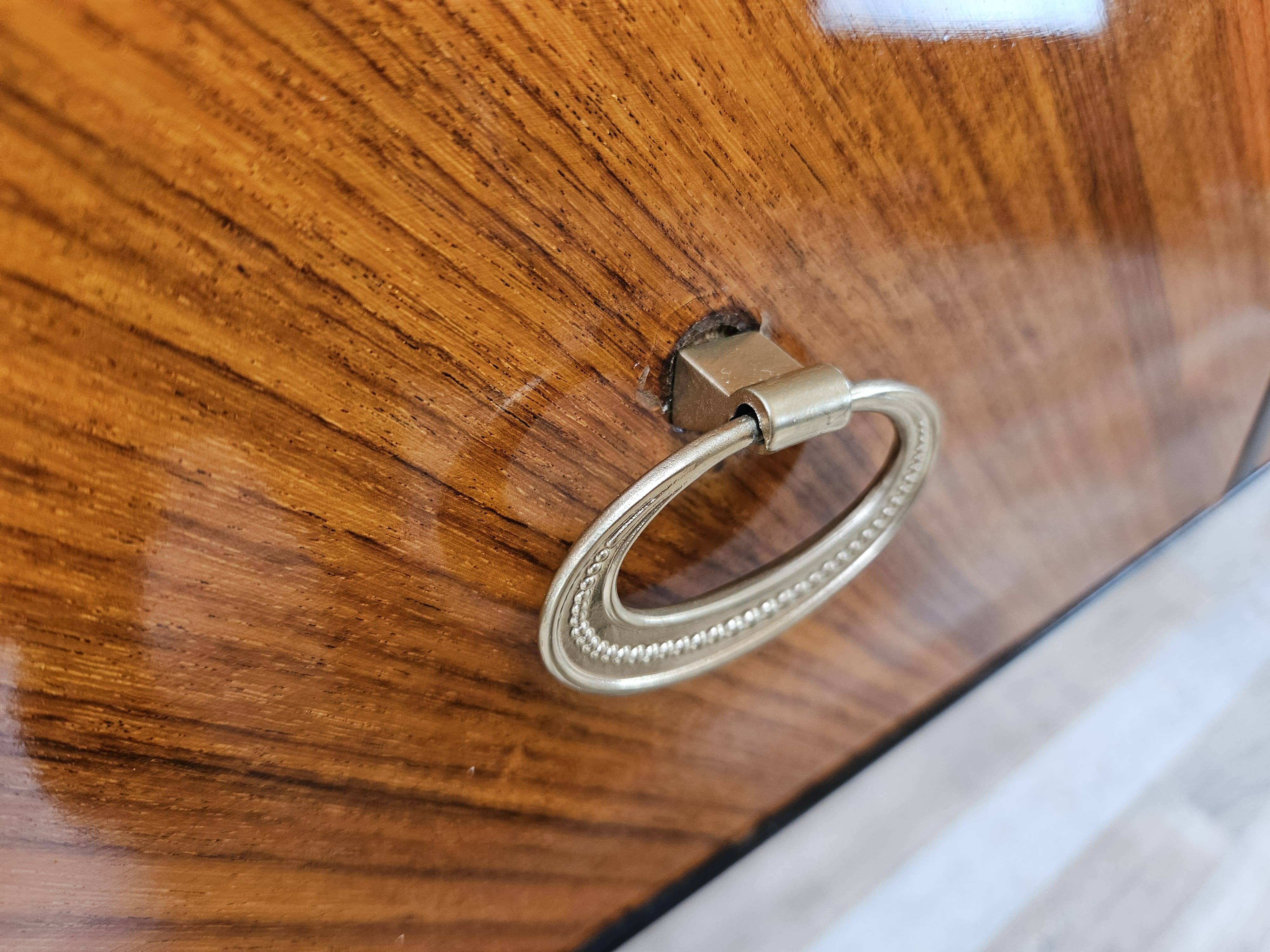 Commode en acajou avec miroir du milieu du siècle des années 1950