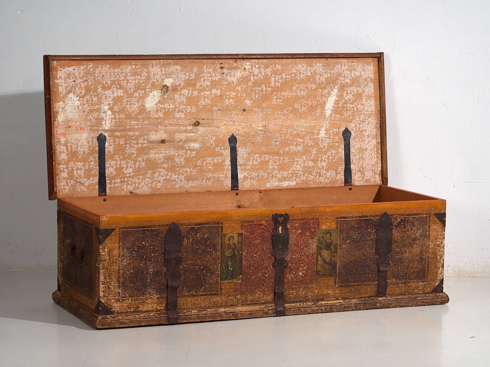 Antique folk art wedding chest (circa 1820)