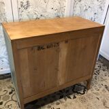 Commode pied moustache