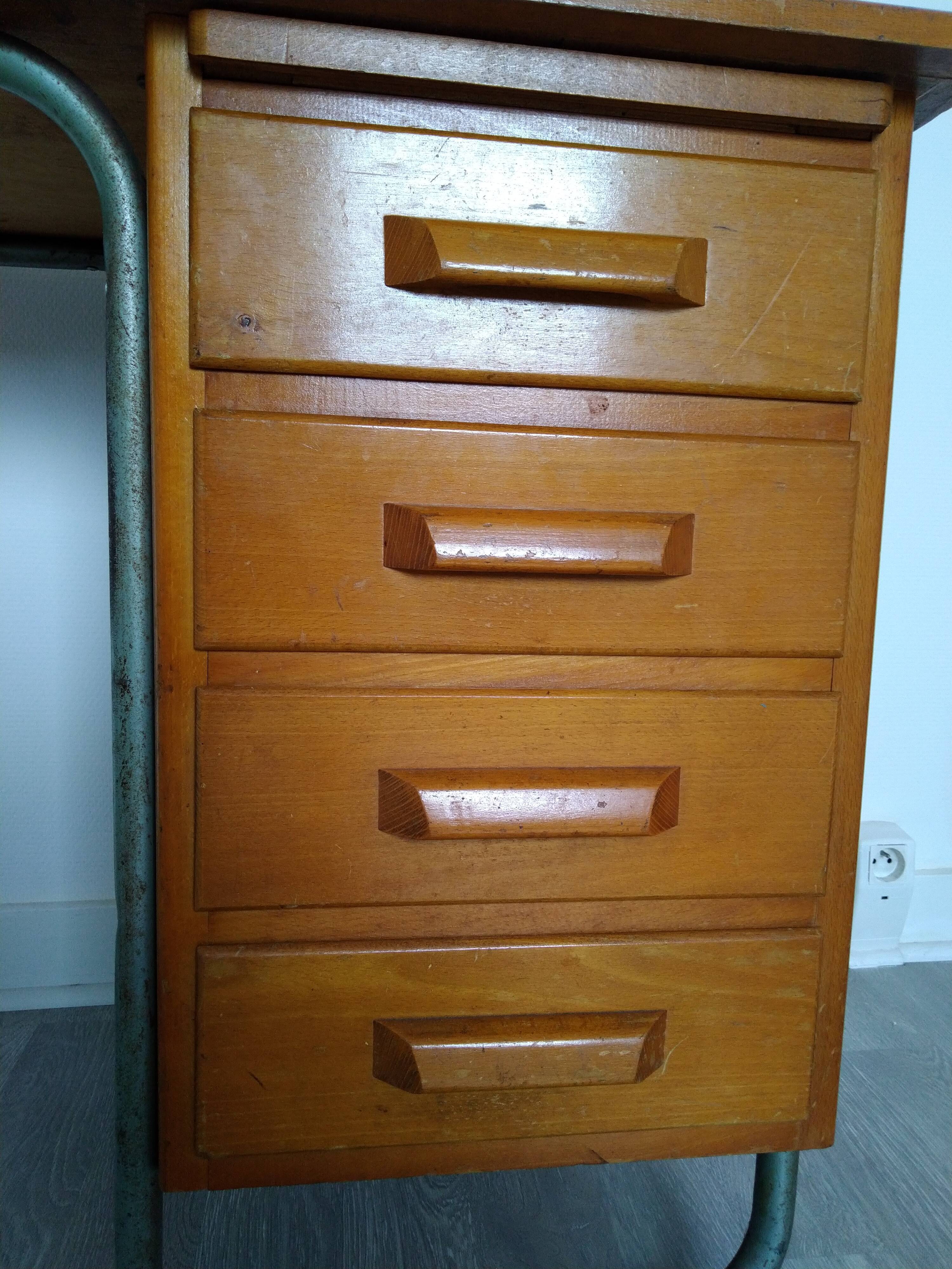 Bureau en bois et métal