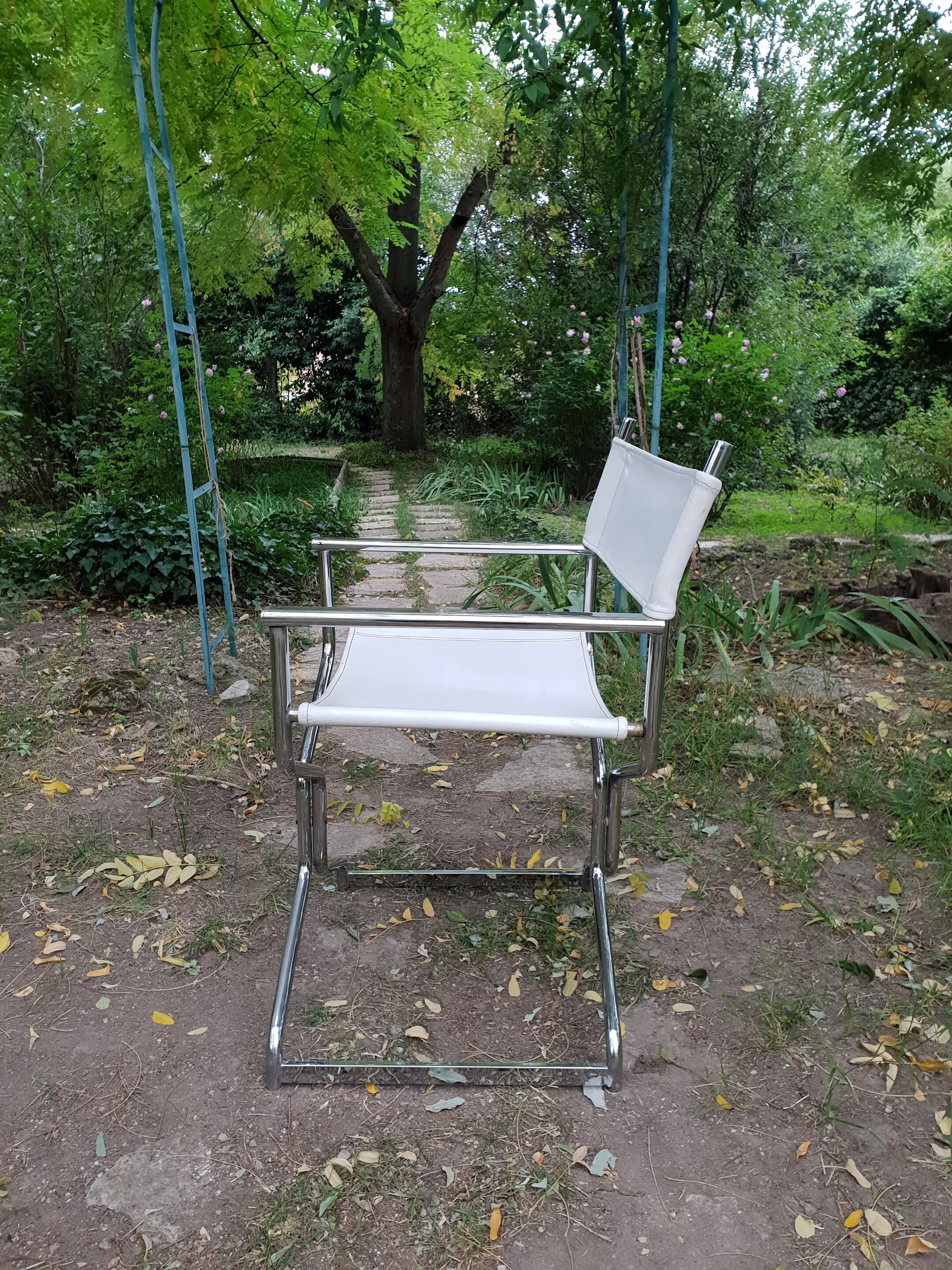 Pair of chrome armchairs, 1970