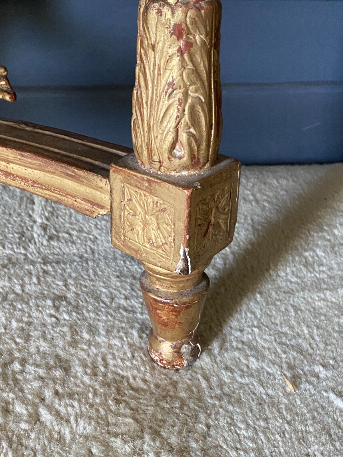 Console XVIII wooden gold louis xvi white marble flower falls
