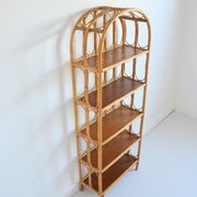 Bibliothèque / Étagère sur pied en bambou et rotin 1960s