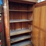 Ice cabinet