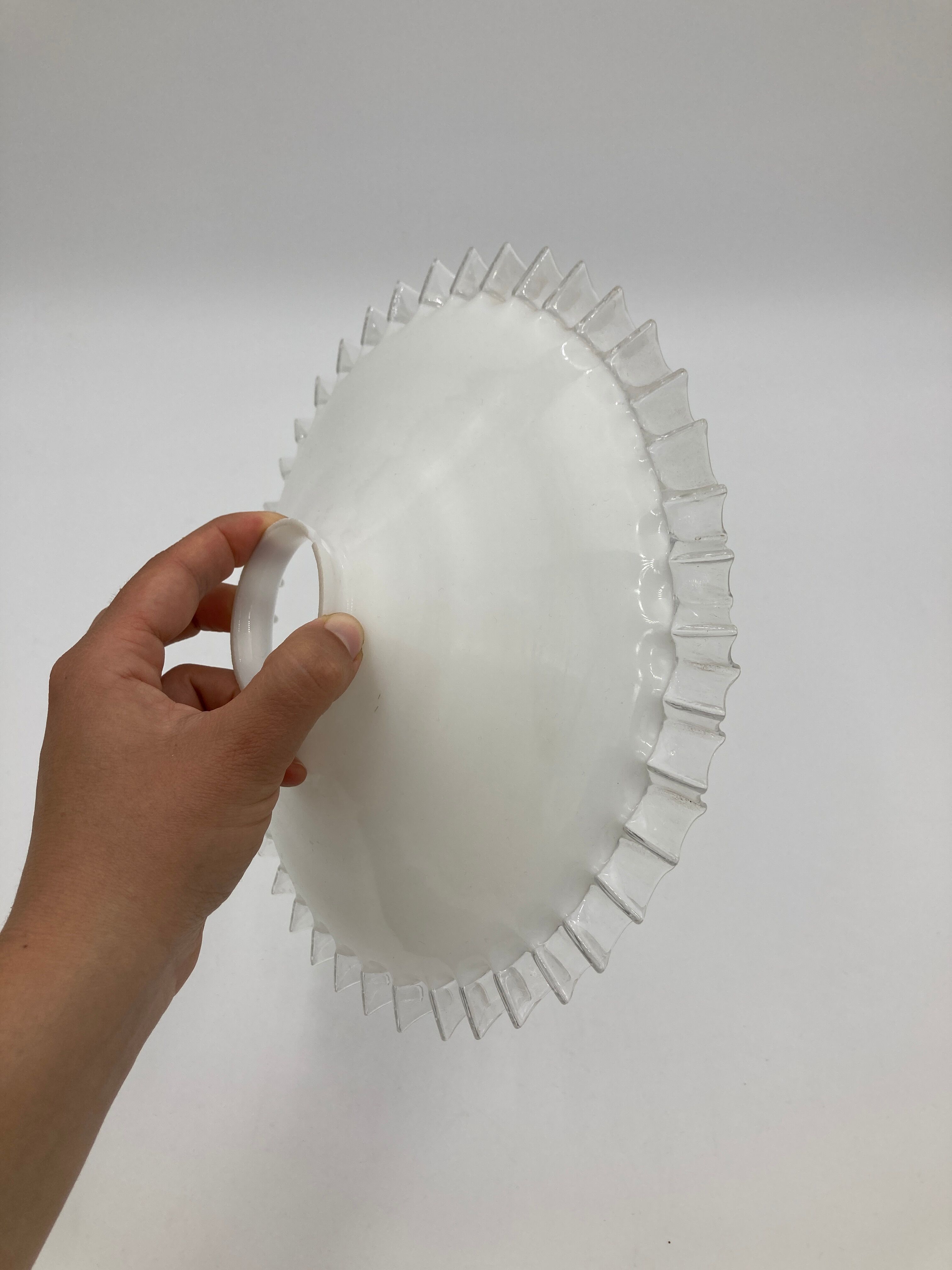 Corrugated opaline glass wafer