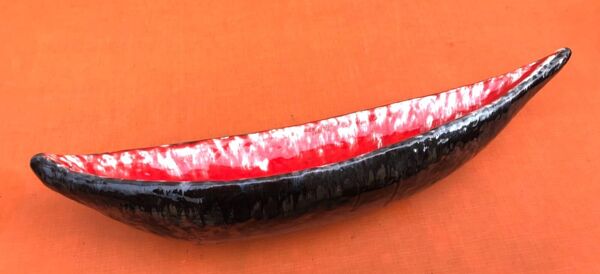 Années 1960 Grande coupe à fruits/Centre de table ''Pirogue'' style Vallauris