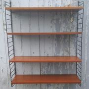 Vintage wall shelf in Teak veneer and black metal, Nisse Strinning, 60s