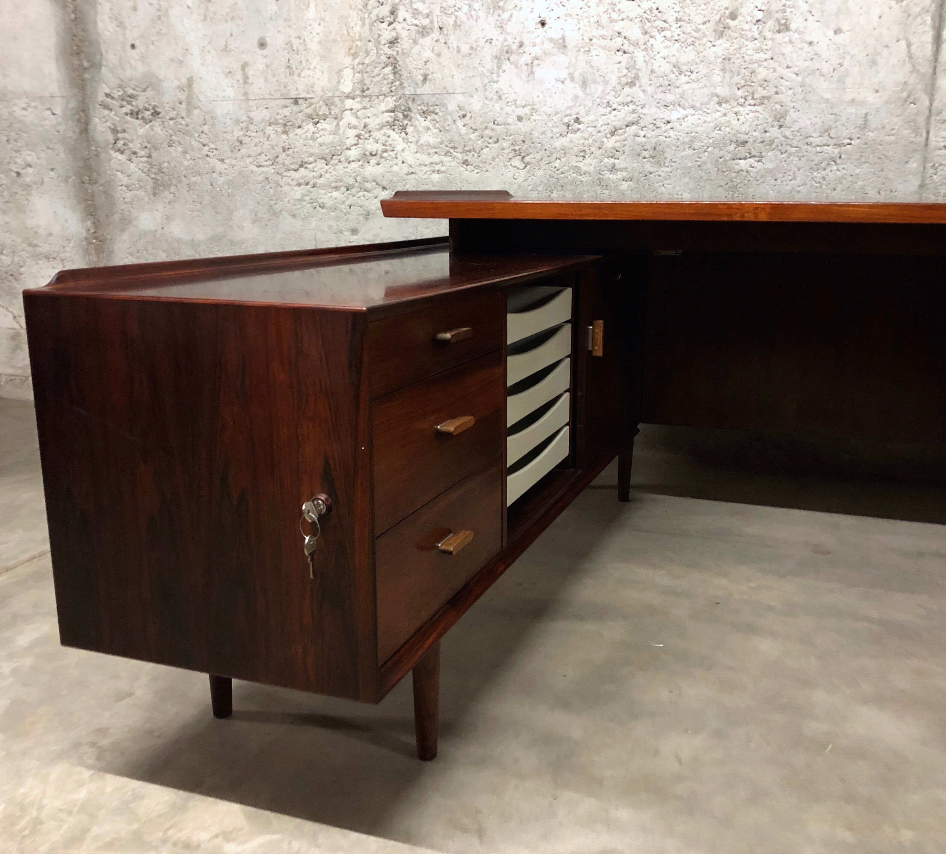 Bureau danois en palissandre par Arne Vodder pour Sibast Møbler