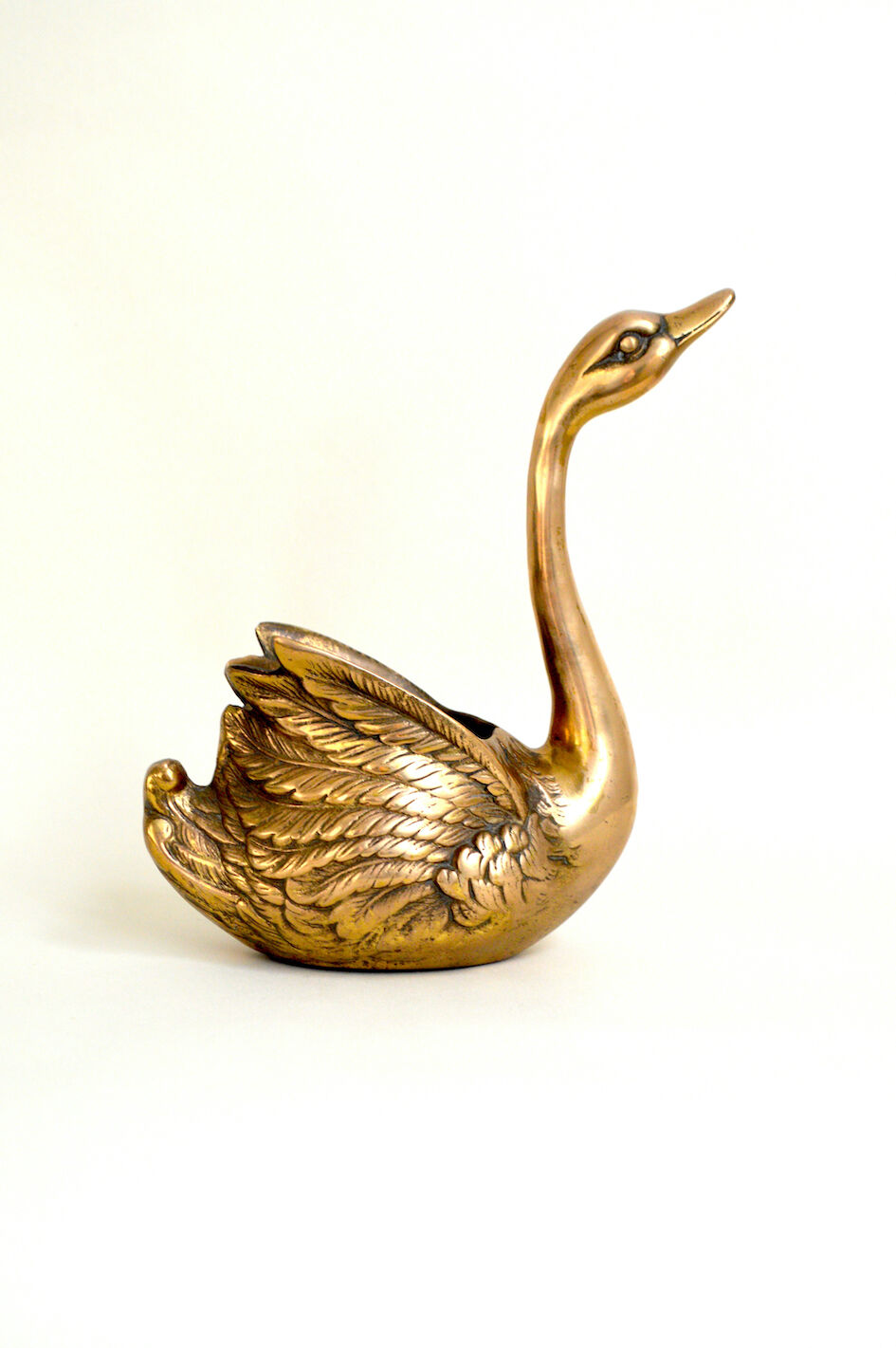 Brass swan pot cover