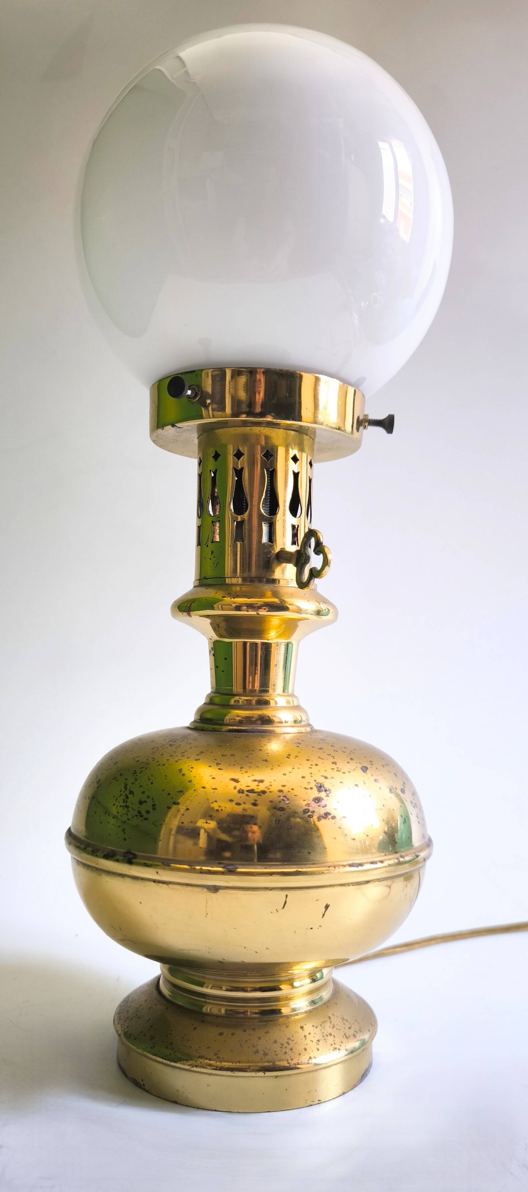 Lampe Mid Century style Néoclassique