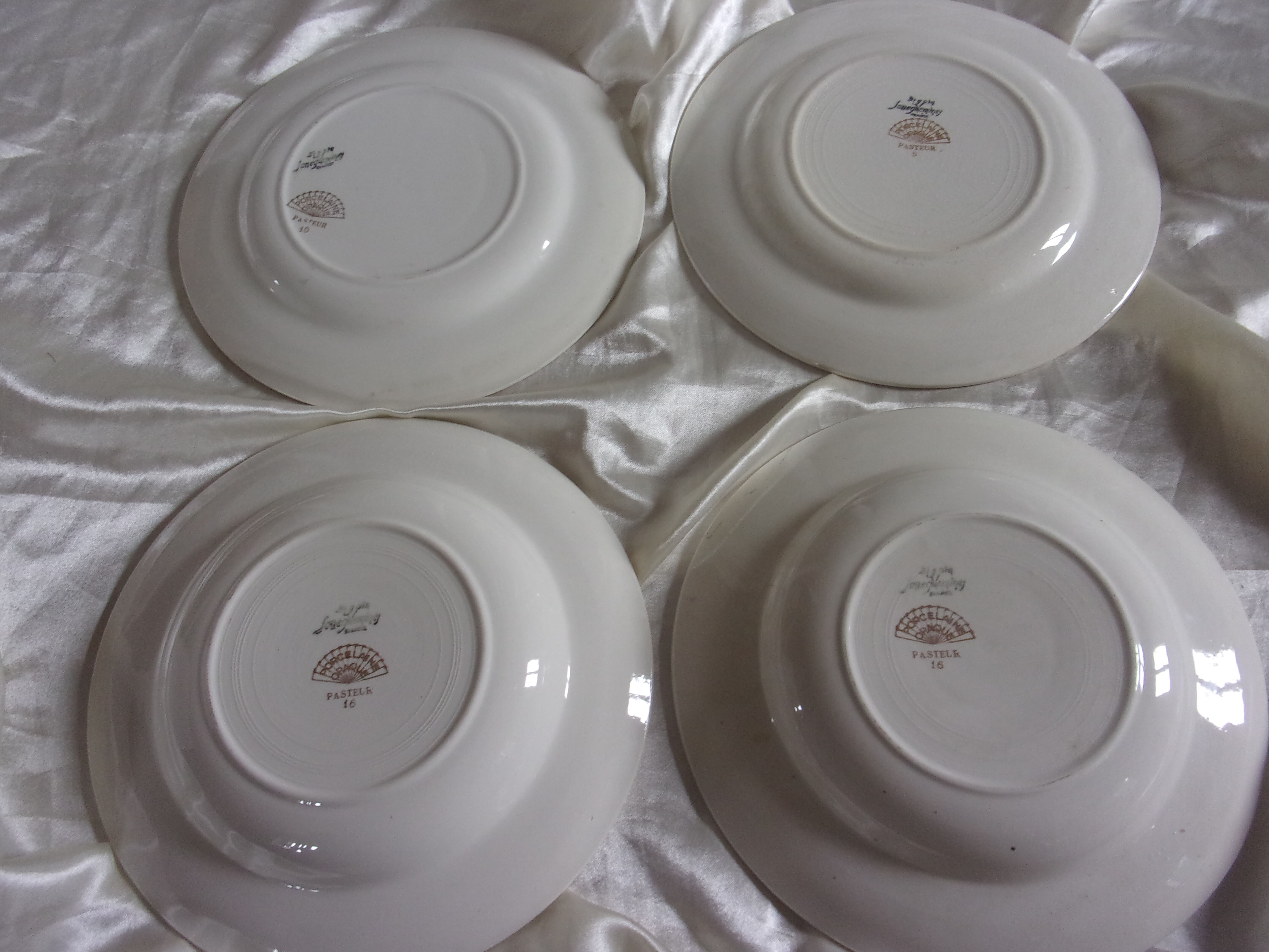 Set of 4 plates Digoin Sarreguemines