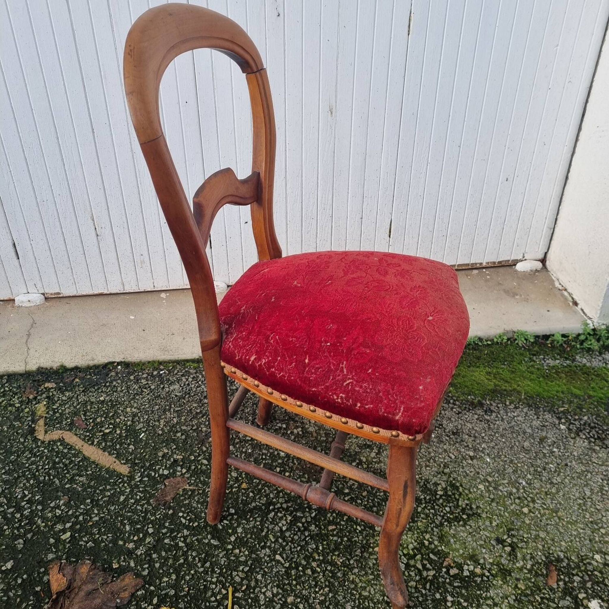 4 red velvet medallion chairs