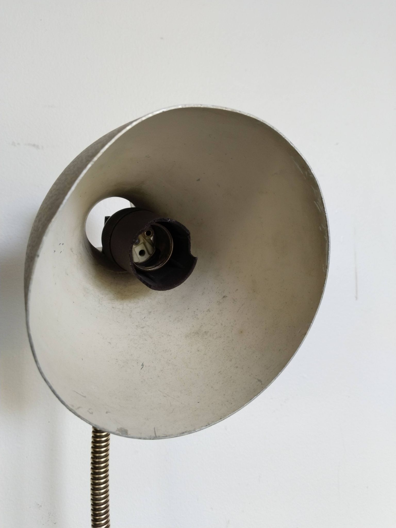 Hammered gray cocotte desk lamp, vintage French, 1940s