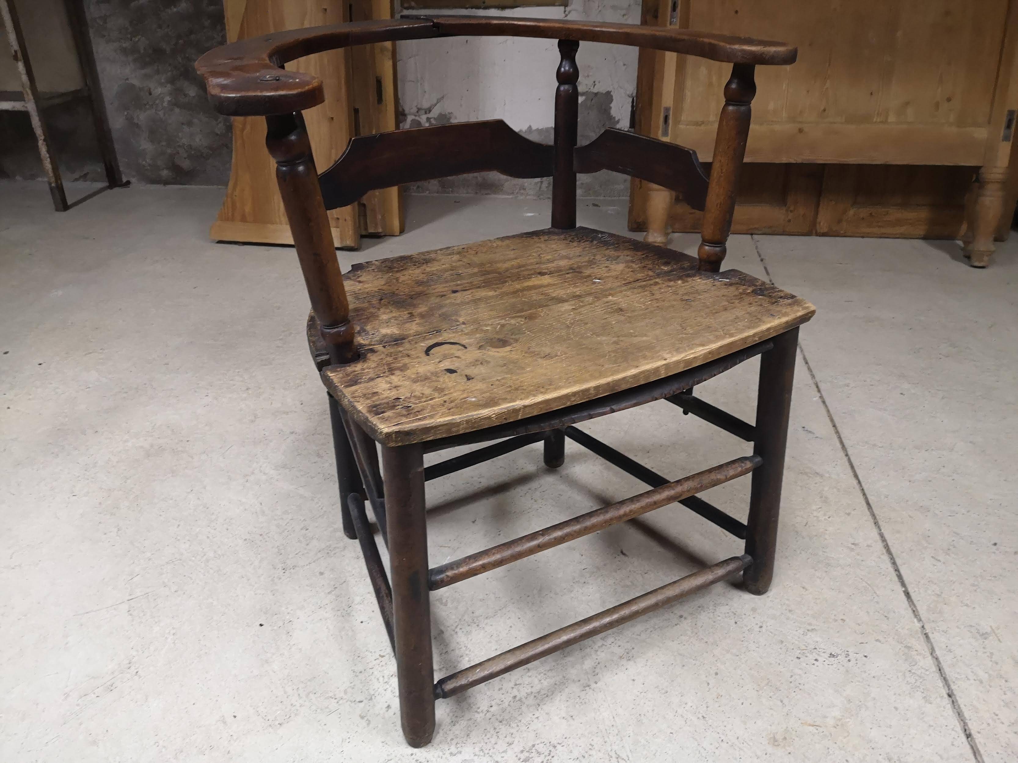 Antique solid wood armchair - Authentic rustic style