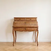 Secrétaire ancien en bois massif style Louis XV