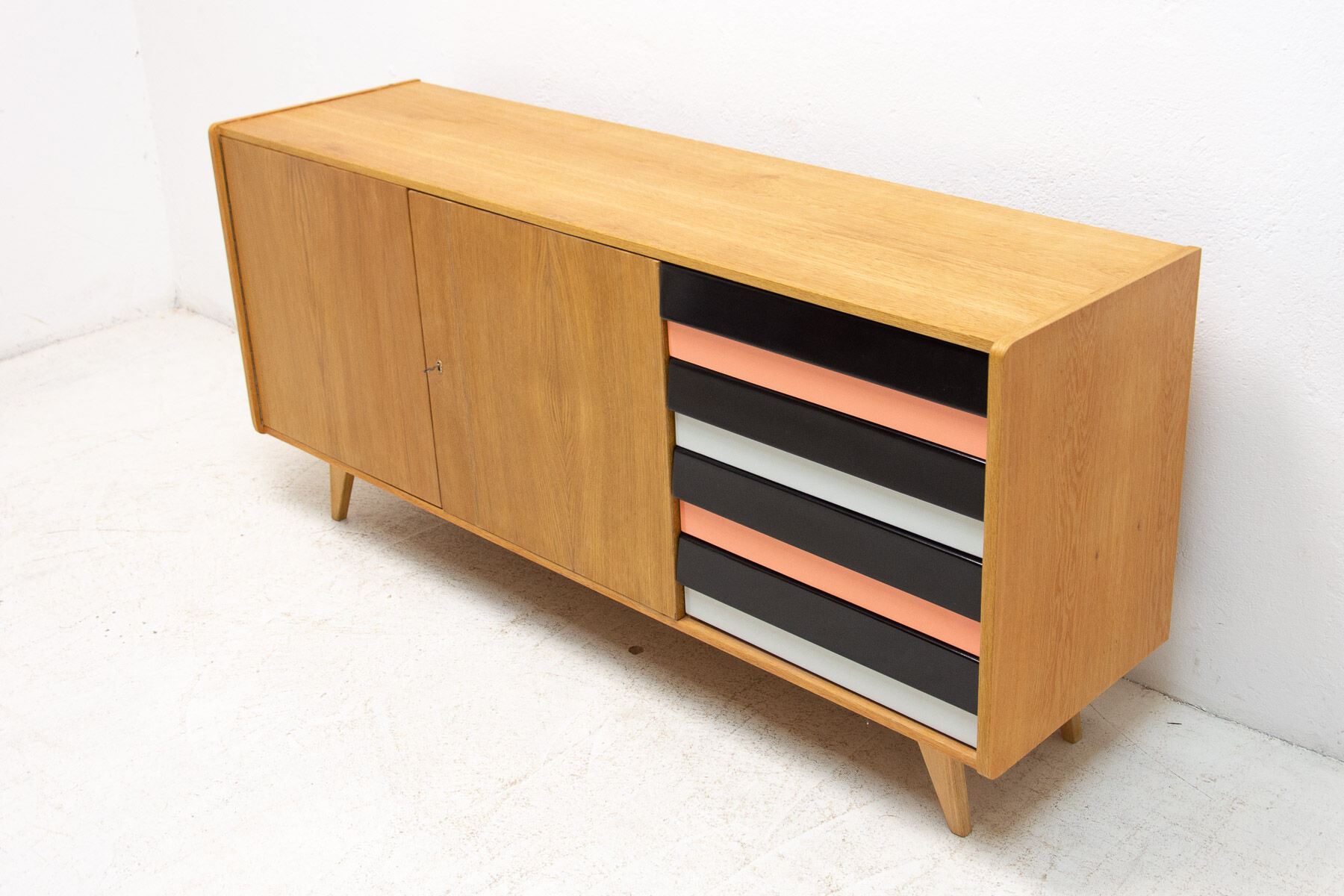 Mid Century U-460 sideboard by Jiří Jiroutek for Interiér Praha